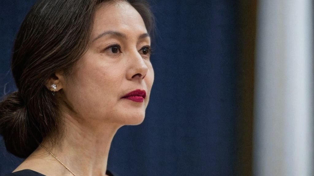 看看明星嫂子们如何用预言家姿态揭开明星夫妻背后秘密